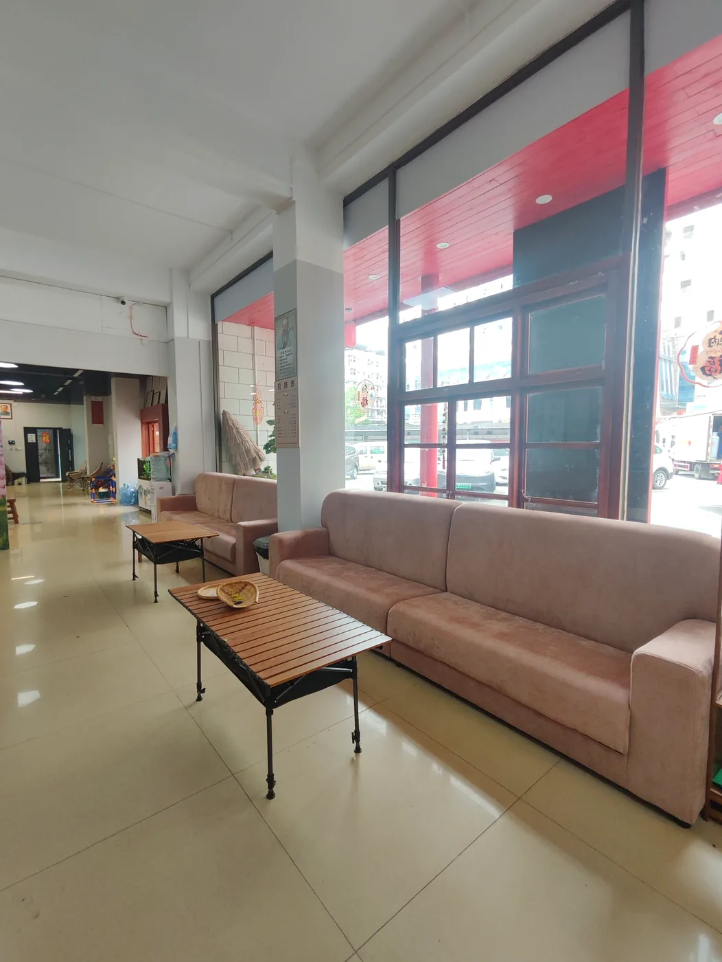 南宁广源社区店门店环境图2